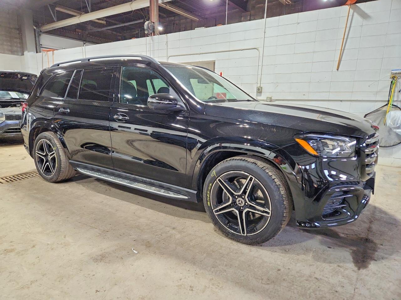2025 Mercedes-Benz Gls 450 4Matic - Image 4
