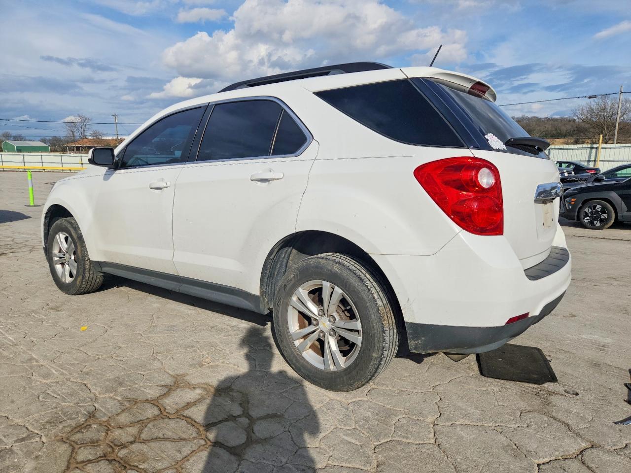 2015 Chevrolet Equinox Lt - Image 2