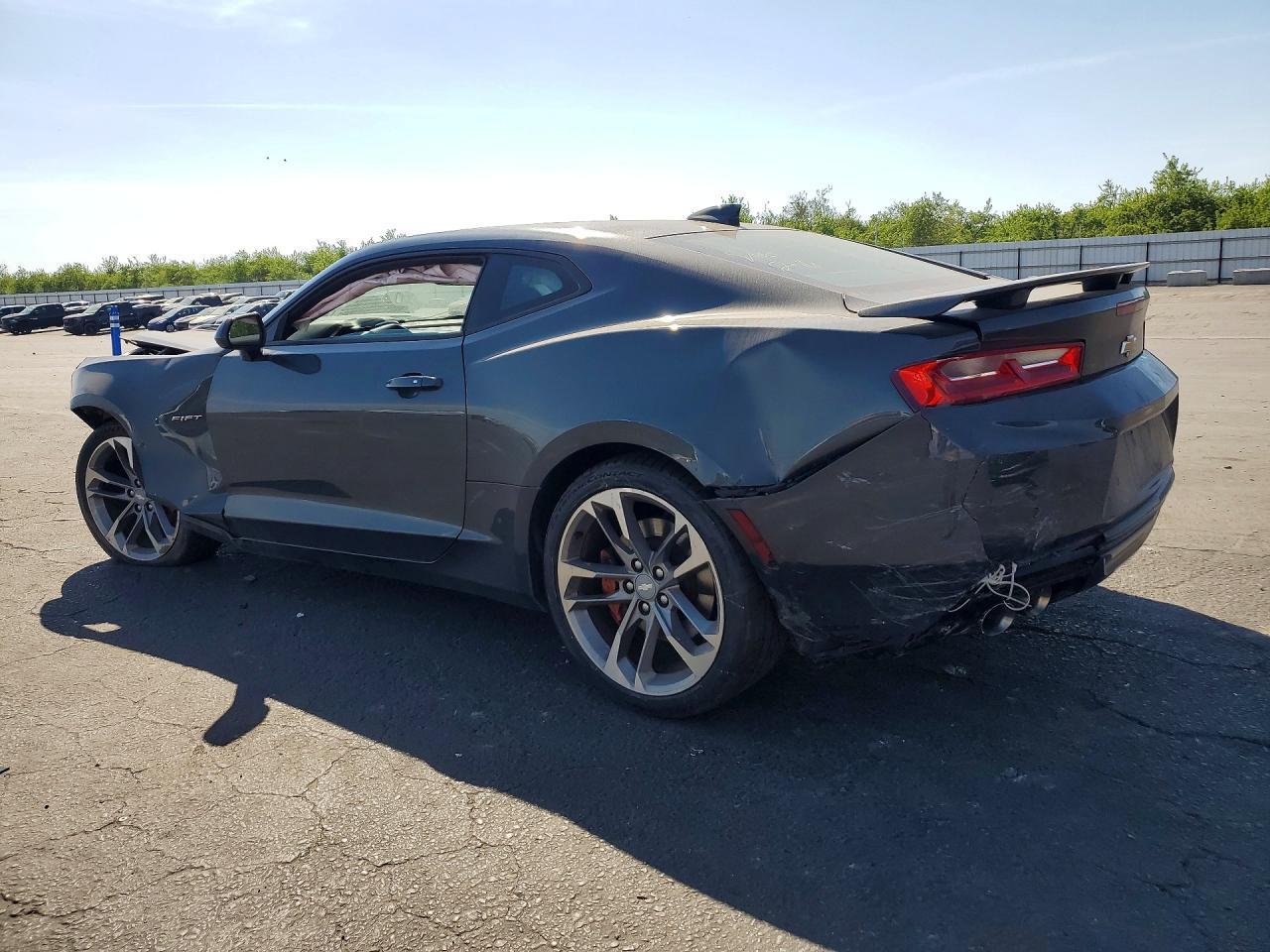 2017 Chevrolet Camaro Ss - Image 2