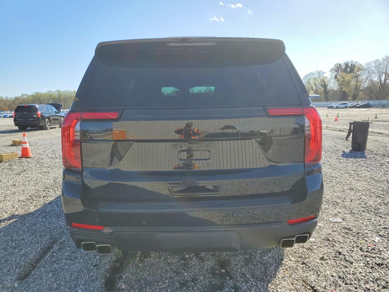 2025 GMC Yukon - Фото 6