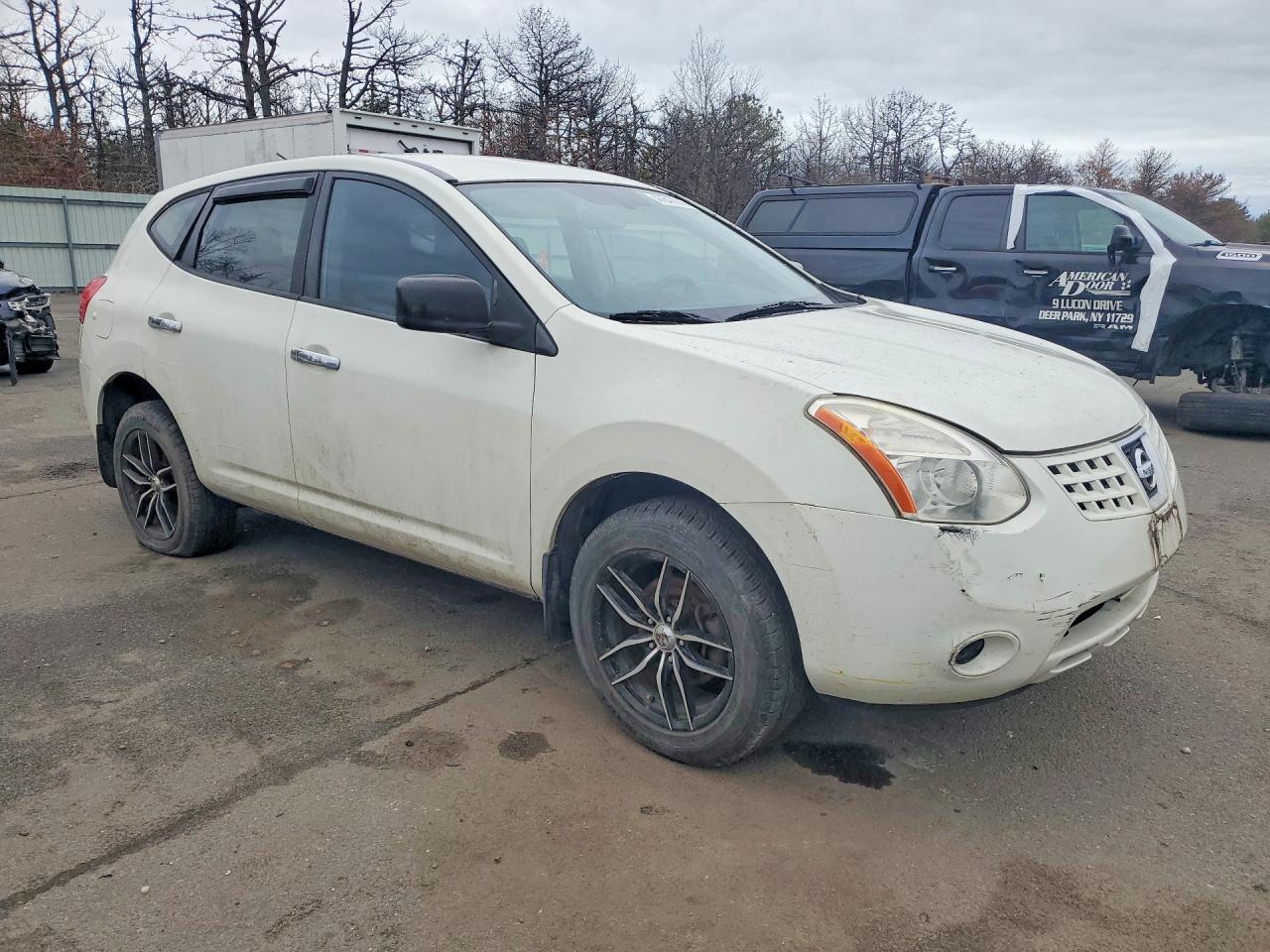2009 Nissan Rogue S - Image 4