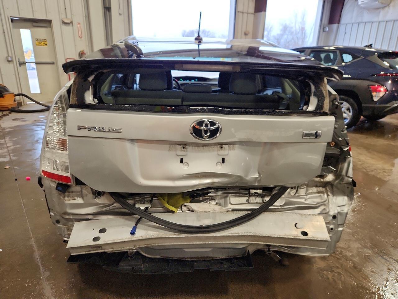 2010 Toyota Prius Iii - Фото 6