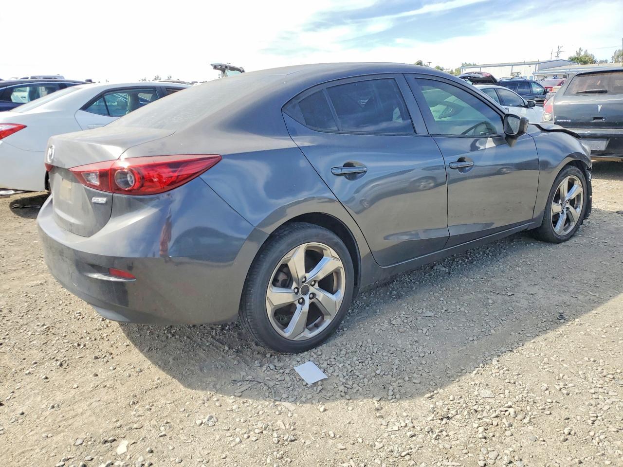 2016 Mazda 3 Sport - Image 3
