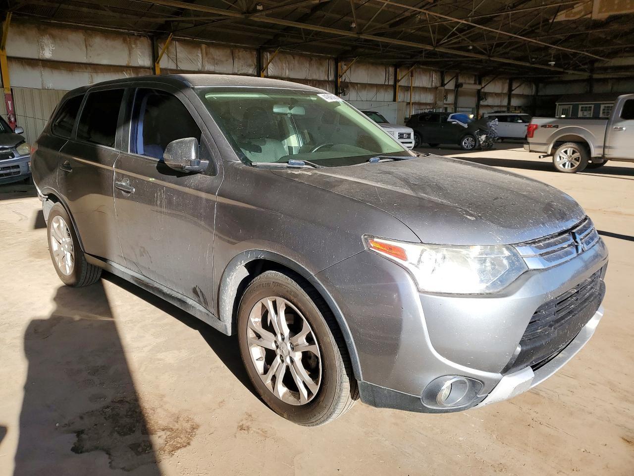 2015 Mitsubishi Outlander Se - Image 4