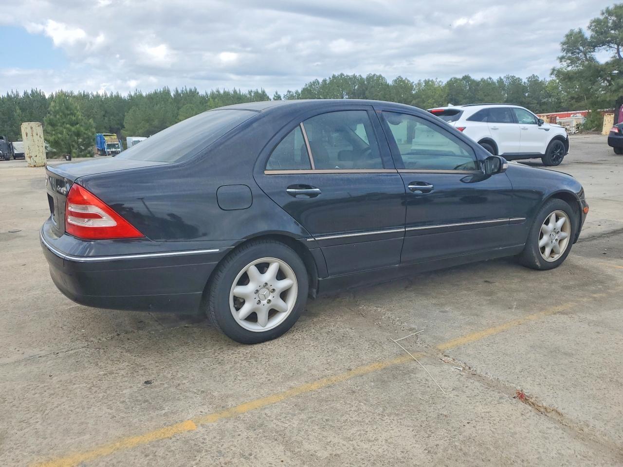 2004 Mercedes-Benz C 240 4Matic - Фото 3