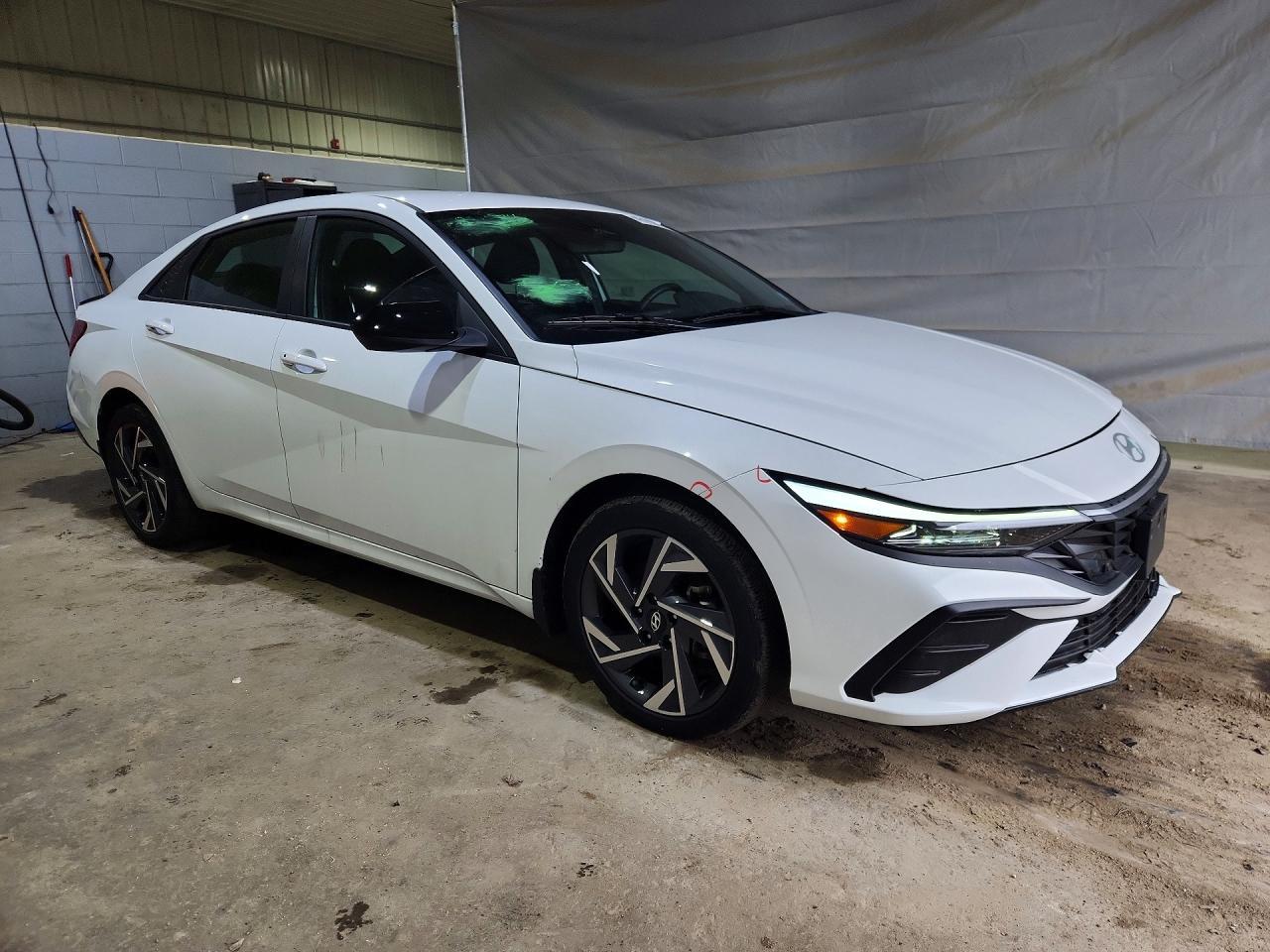 2025 Hyundai Elantra Sel Sport - Image 4