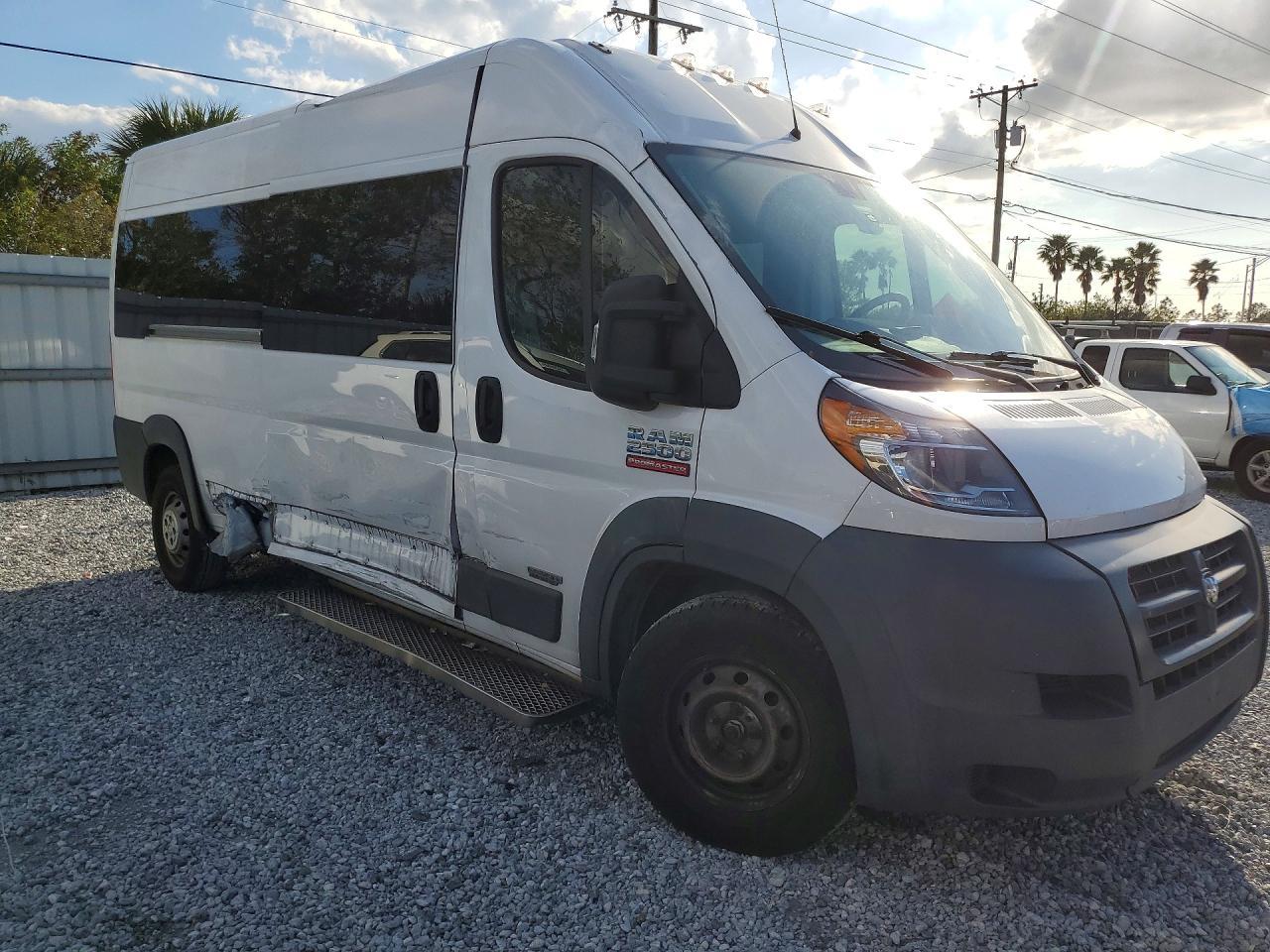 2017 Ram Promaster 2500 *** Passenger Wheelchair Van *** - Image 4