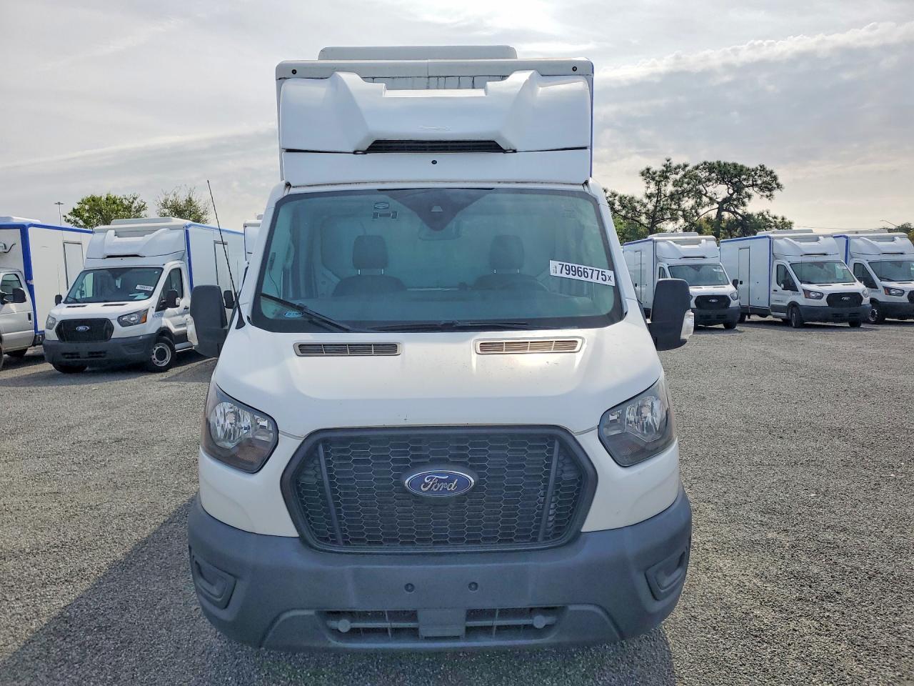 2020 Ford Transit Delivery Truck - Image 5