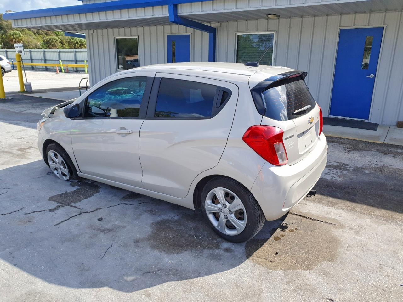 2021 Chevrolet Spark Ls - Фото 2