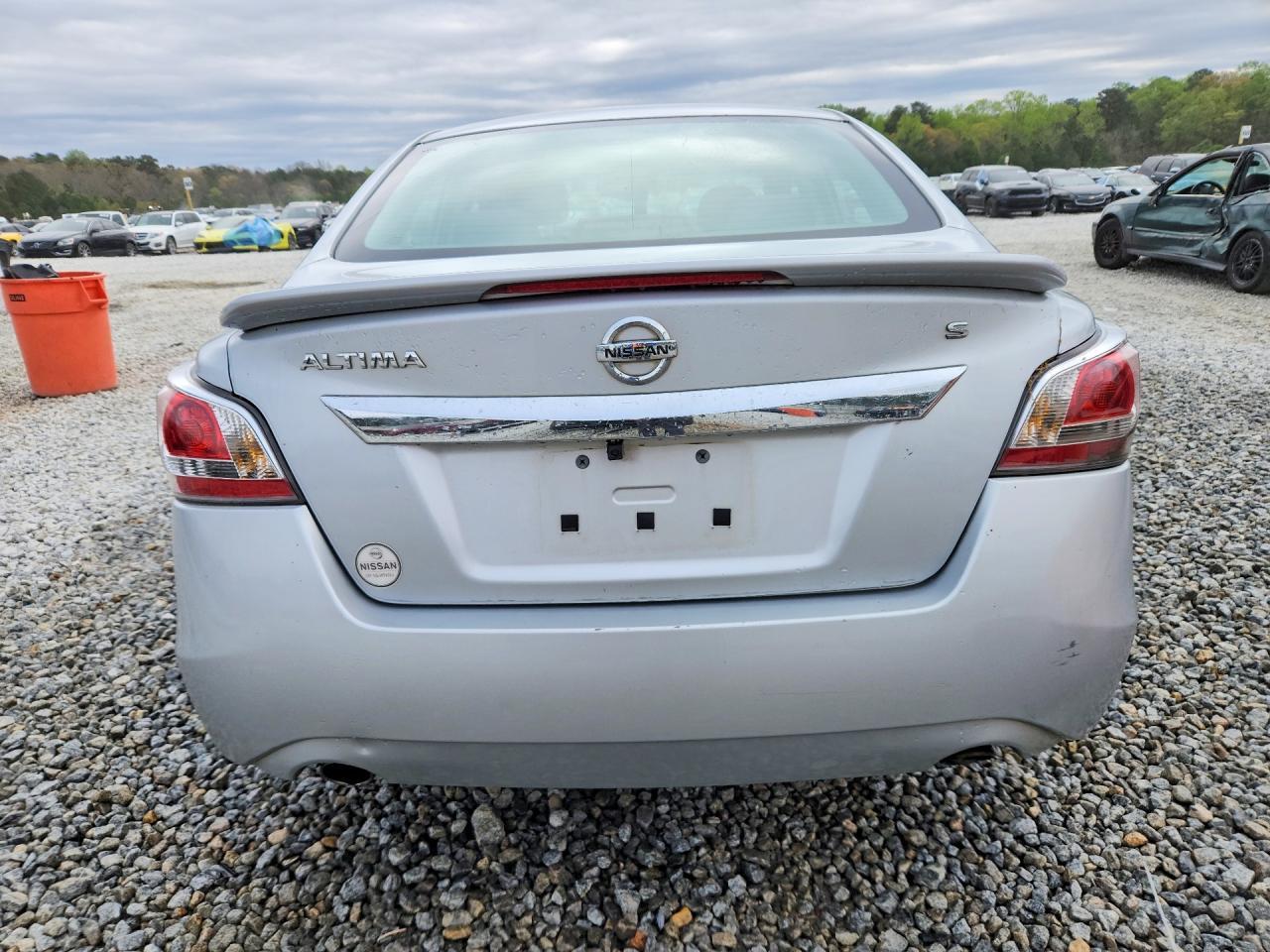 2015 Nissan Altima 2.5 S - Фото 6