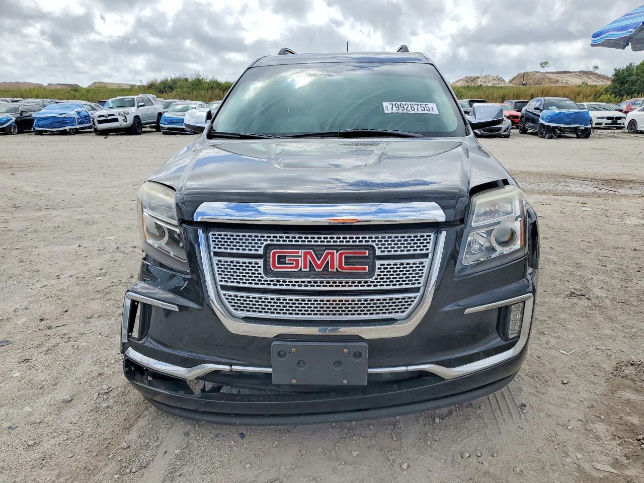 2017 GMC Terrain Denali - Image 5