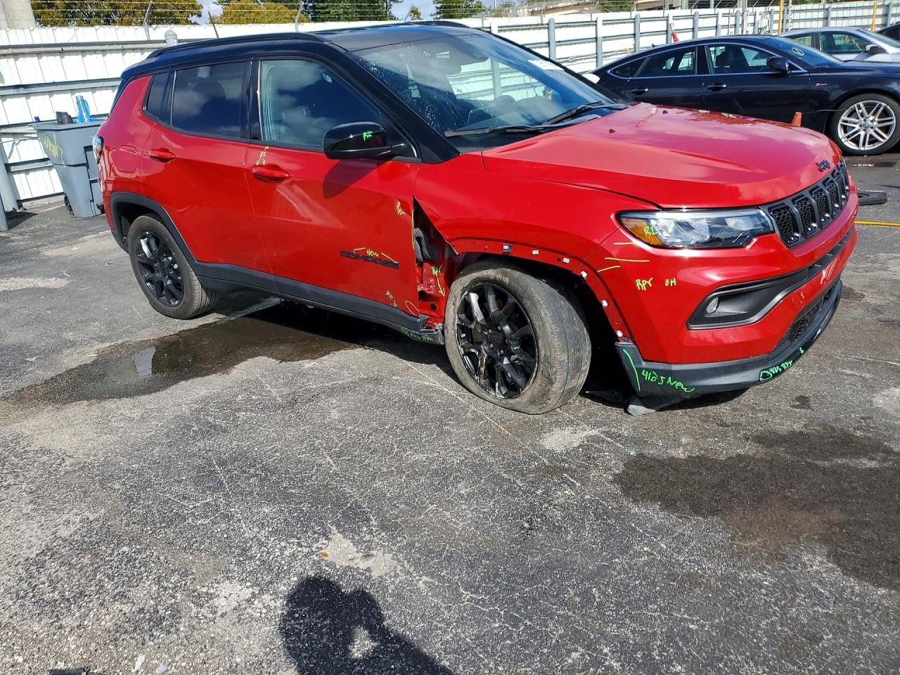2023 Jeep Compass Latitude - Image 4
