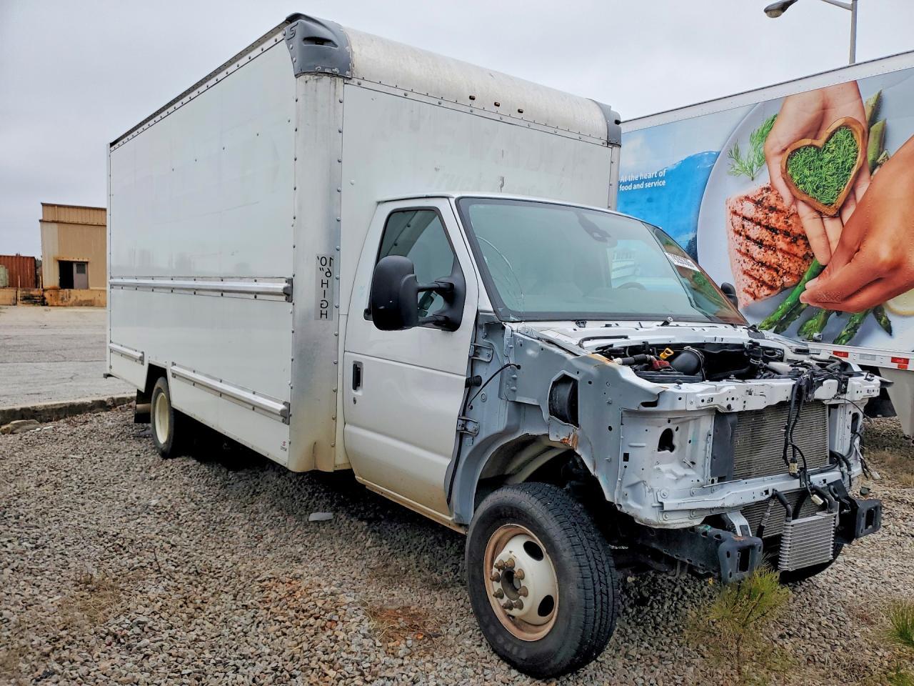 2023 Ford Econoline E-350 - Box Truck ** R & D * Pri Fleet ** - Image 4