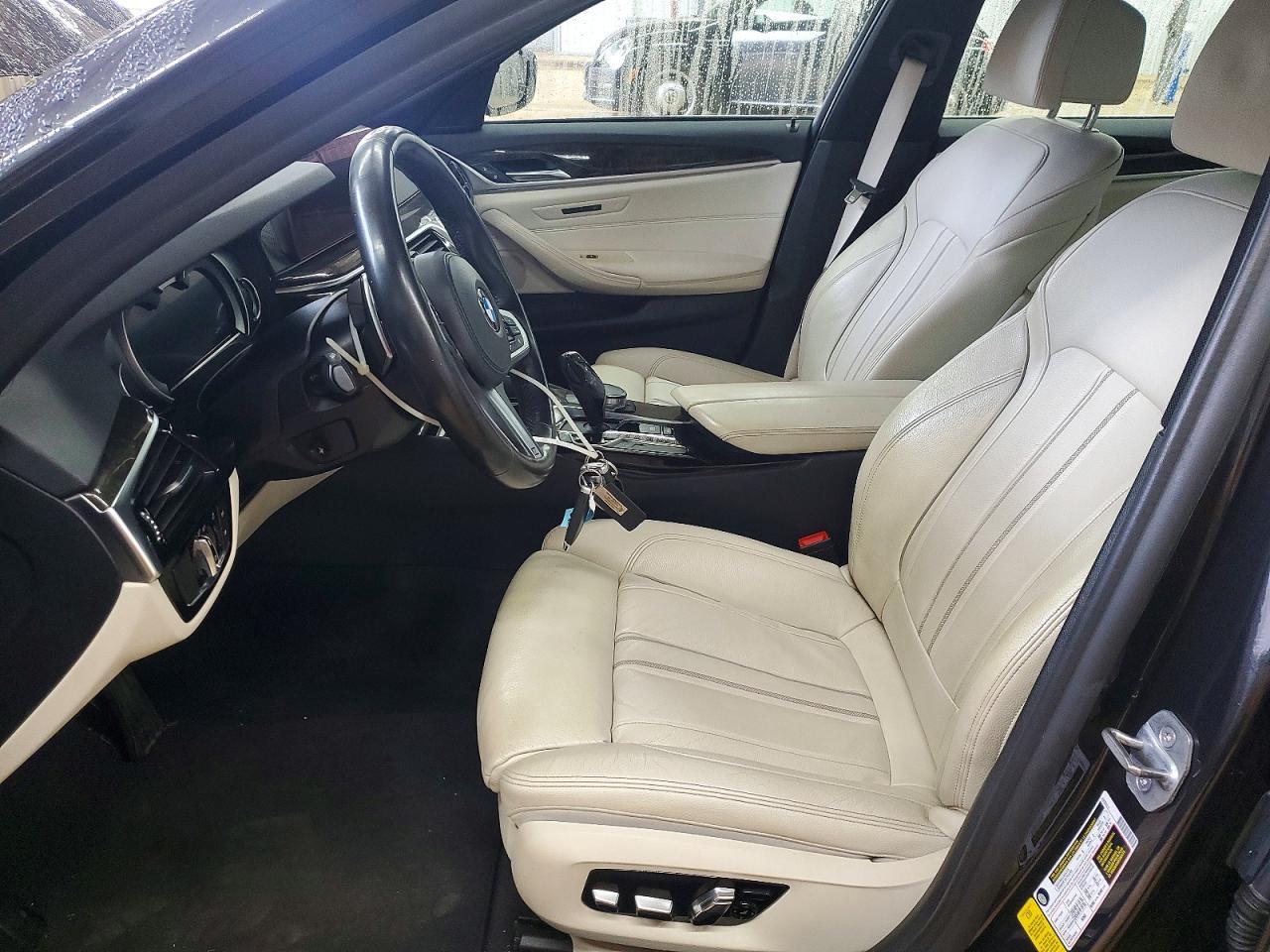 2019 BMW 530 I - Фото 7