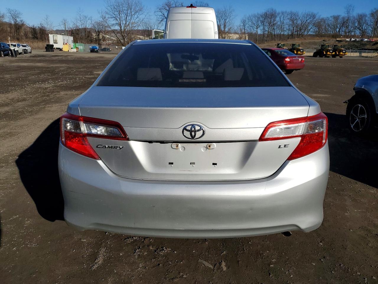 2014 Toyota Camry Le - Image 6