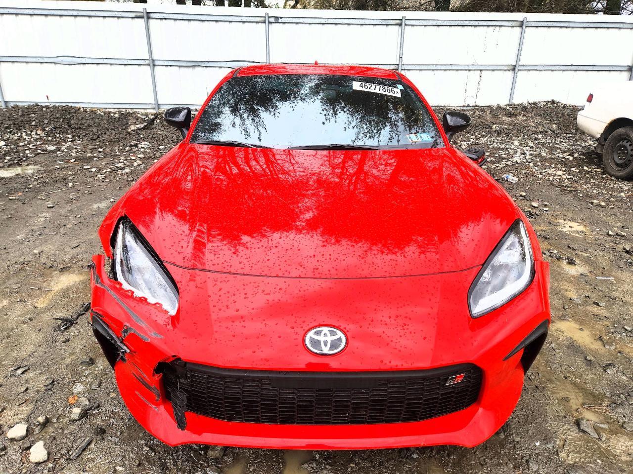 2025 Toyota Gr86 Premium - Image 5