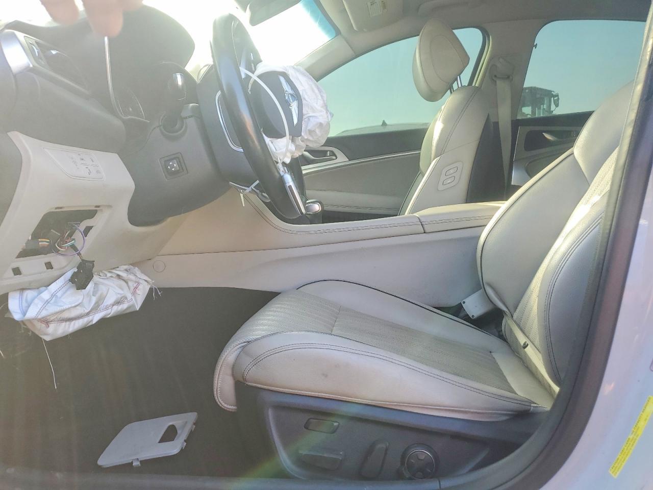 2019 Genesis G70 Advanced - Image 7