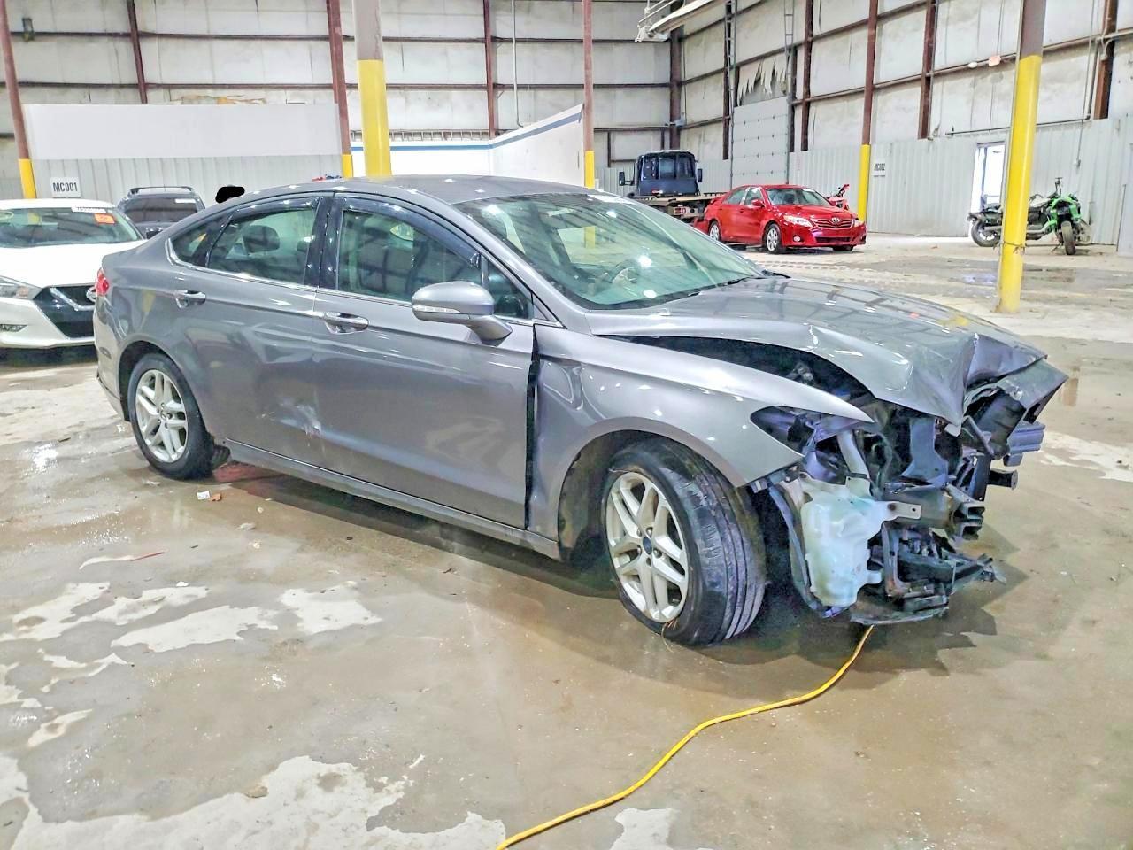 2014 Ford Fusion Se - Фото 4