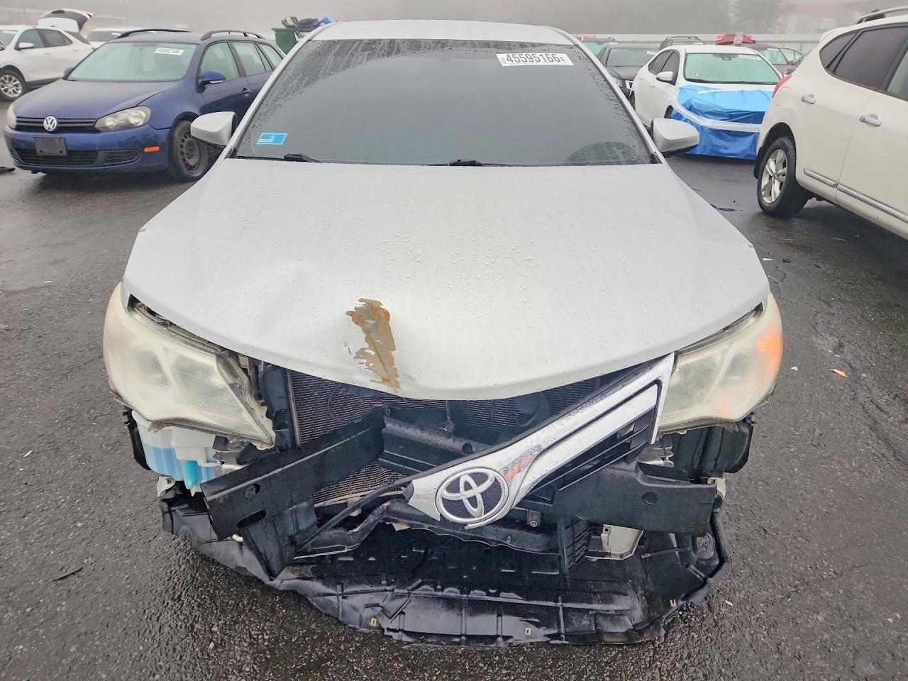 2013 Toyota Camry Le - Фото 5