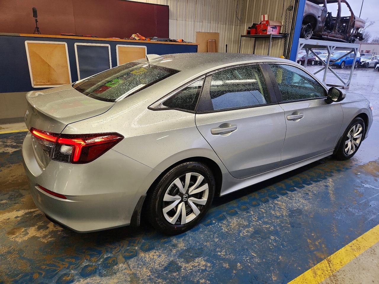 2025 Honda Civic Lx - Фото 3