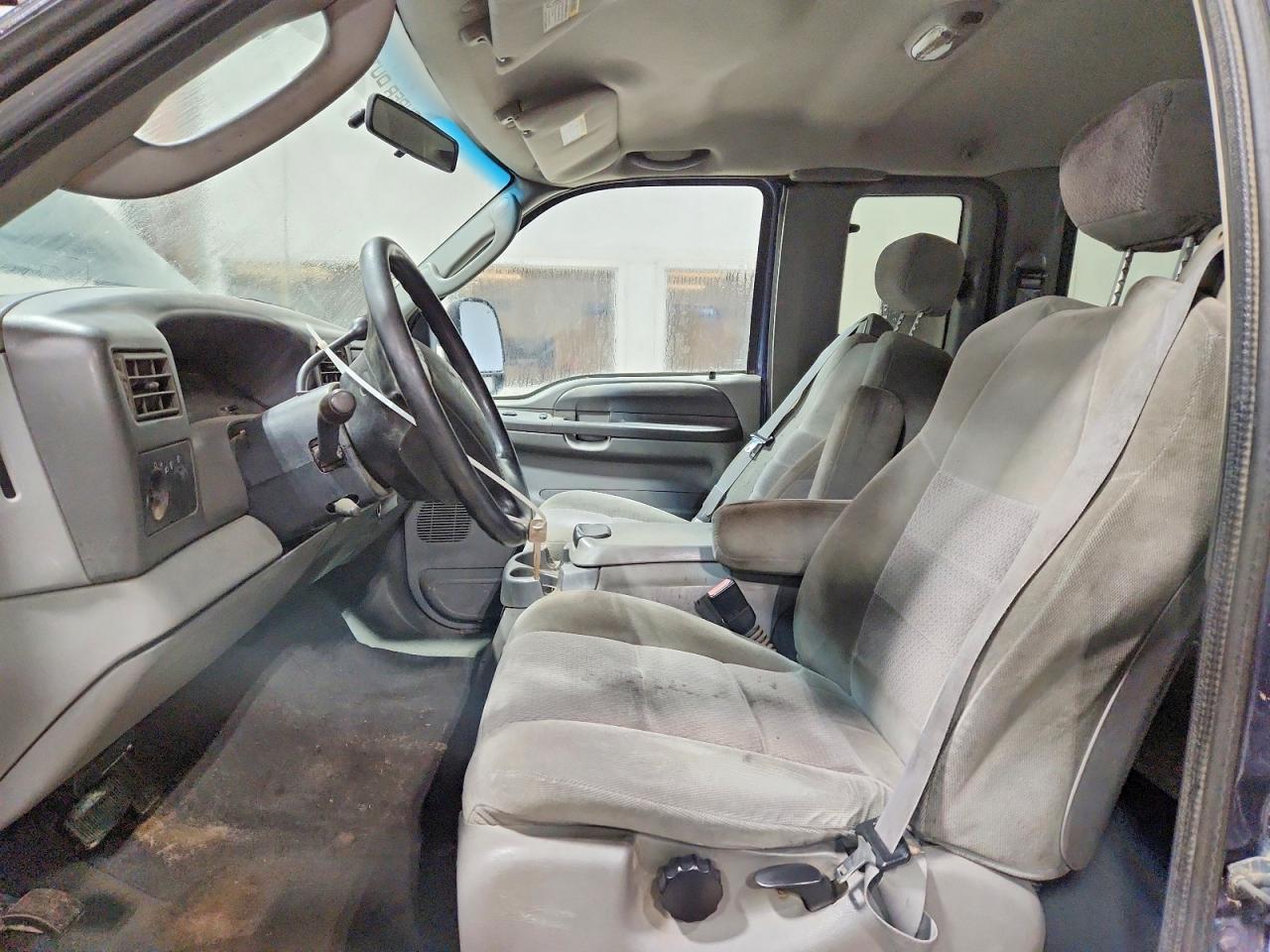 2004 Ford F250 Super Duty - Image 7