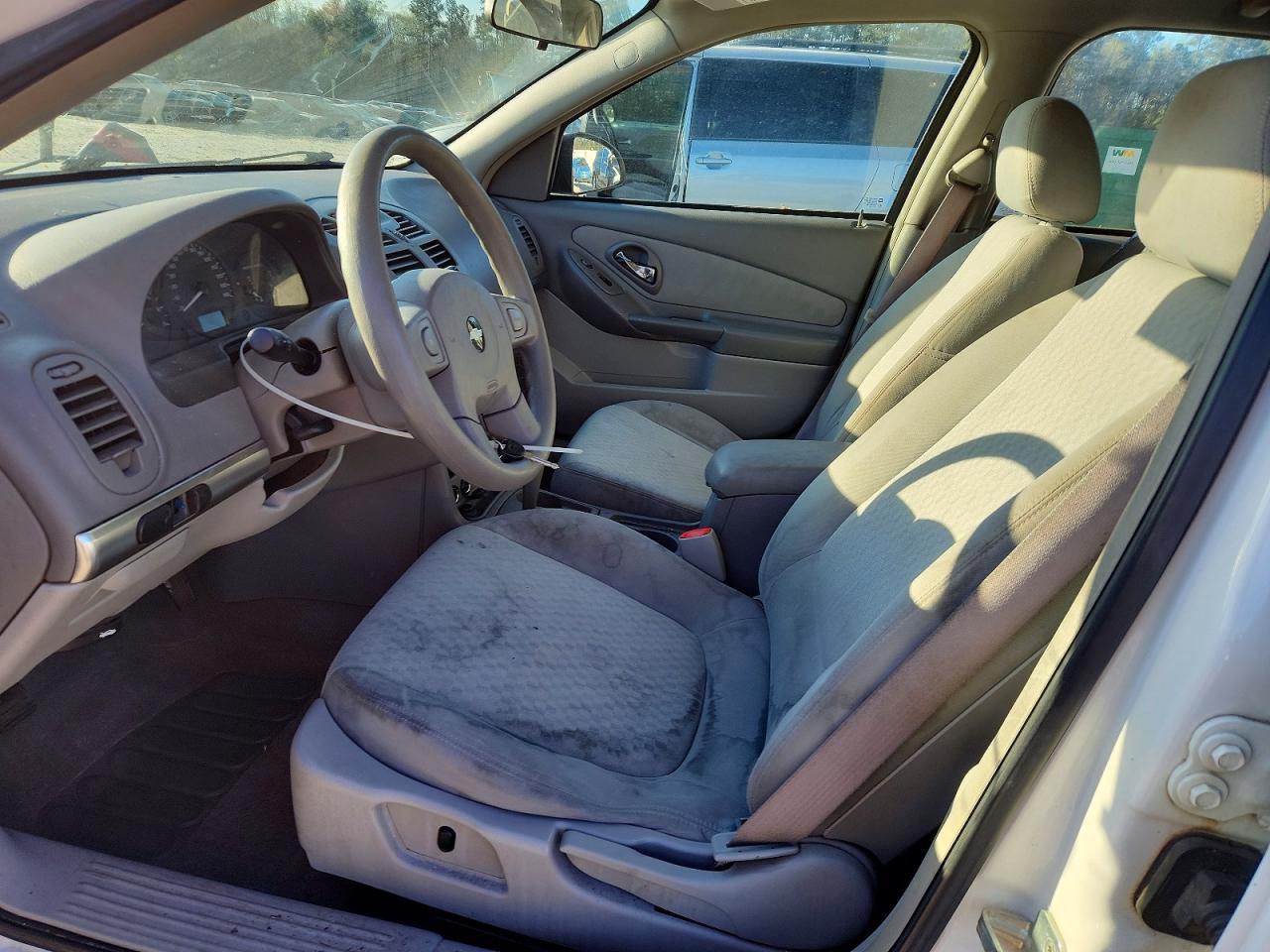 2004 Chevrolet Malibu - Image 7