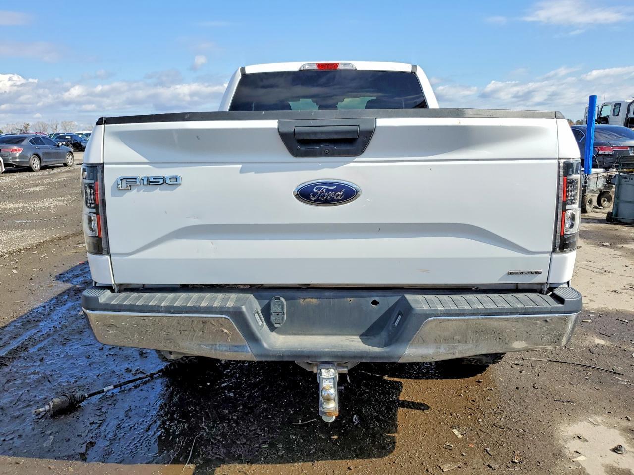 2016 Ford F150 Super Cab - Фото 6