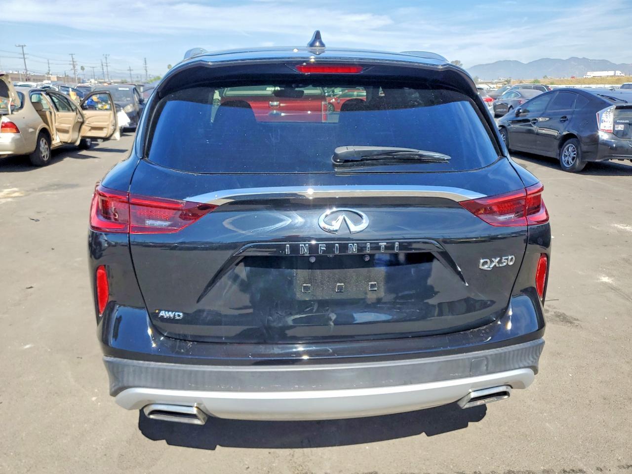 2025 Infiniti Qx50 Luxe - Image 6