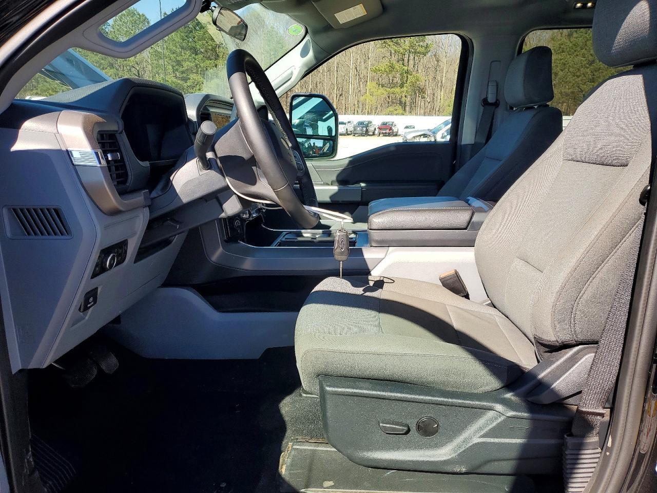 2025 Ford F150 Xlt - Фото 7