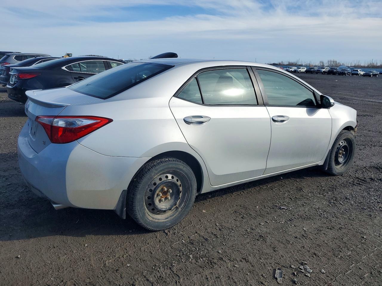 2014 Toyota Corolla L - Фото 3