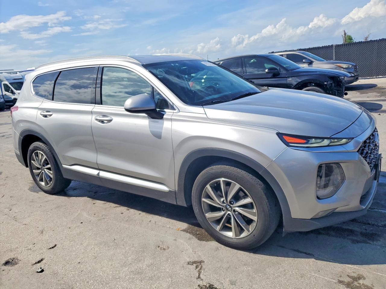 2020 Hyundai Santa Fe Sel - Фото 4