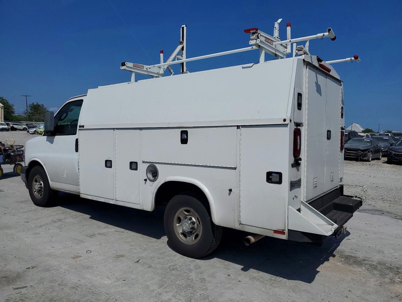 2019 Chevrolet Express - Image 2