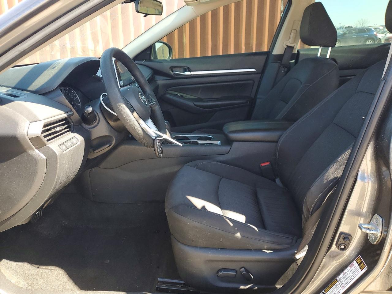 2022 Nissan Altima 2.5 Sv - Image 7