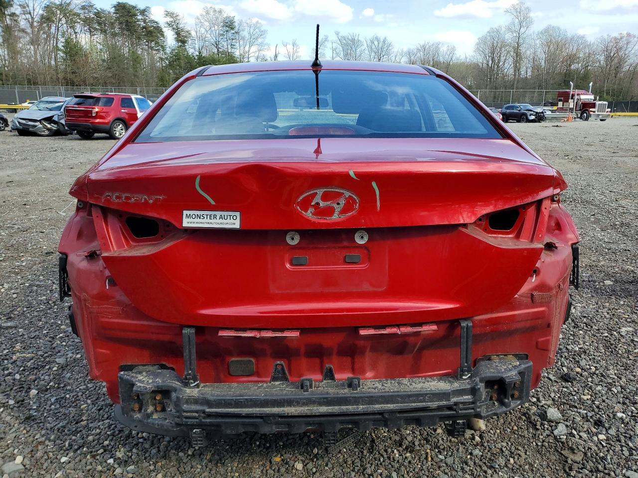 2019 Hyundai Accent Se - Фото 6