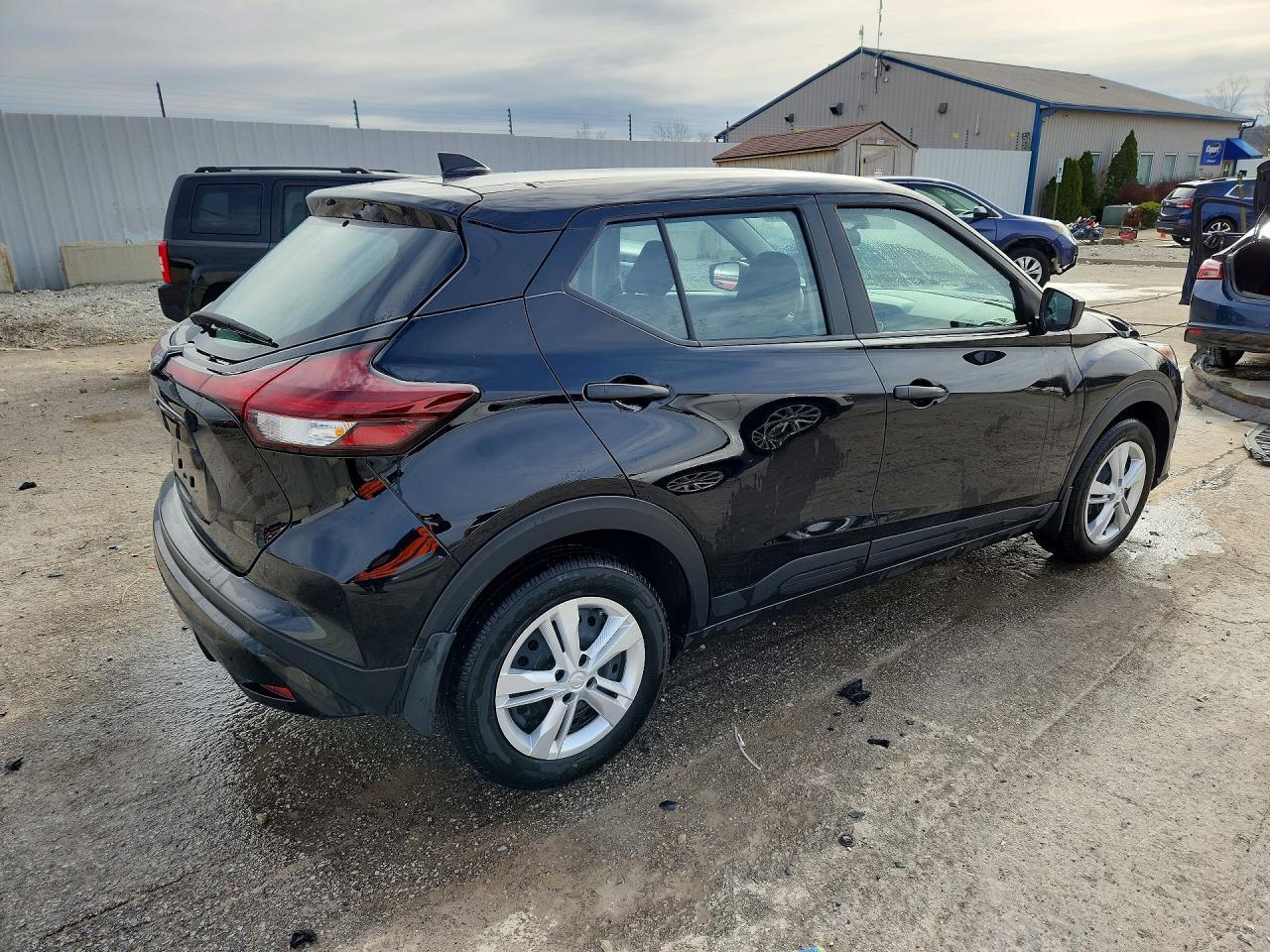 2024 Nissan Kicks S - Фото 3