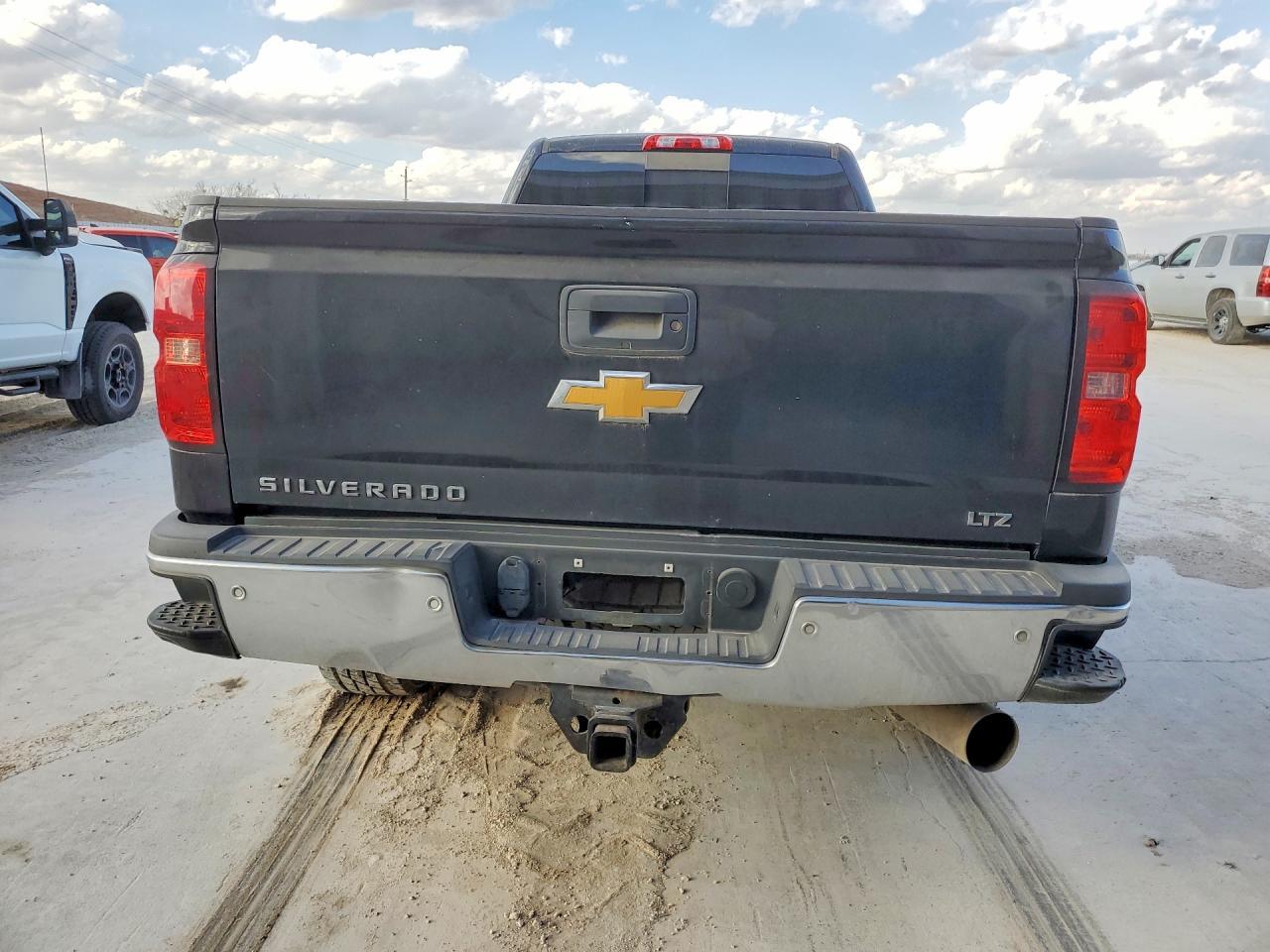 2015 Chevrolet Silverado K2500 Heavy Duty Ltz - Фото 6