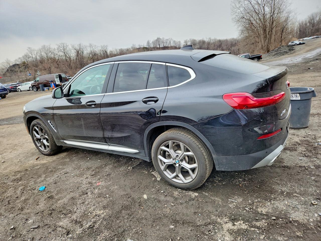 2024 BMW X4 xDrive30I - Image 2