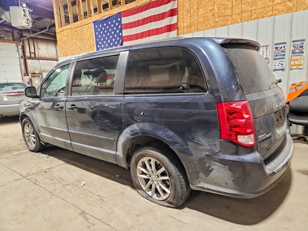 2014 Dodge Grand Caravan Sxt - Image 2