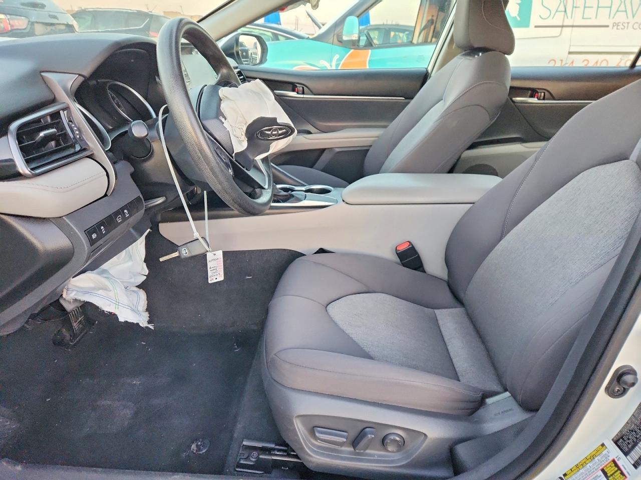 2021 Toyota Camry Le - Фото 7