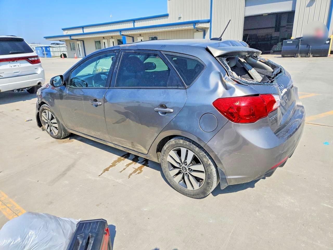 2013 Kia Forte - Image 2