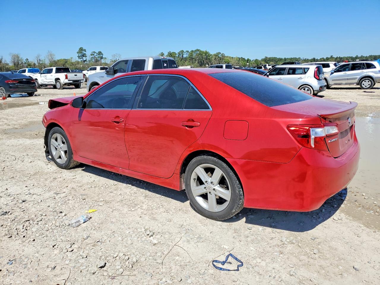 2013 Toyota Camry Se - Фото 2