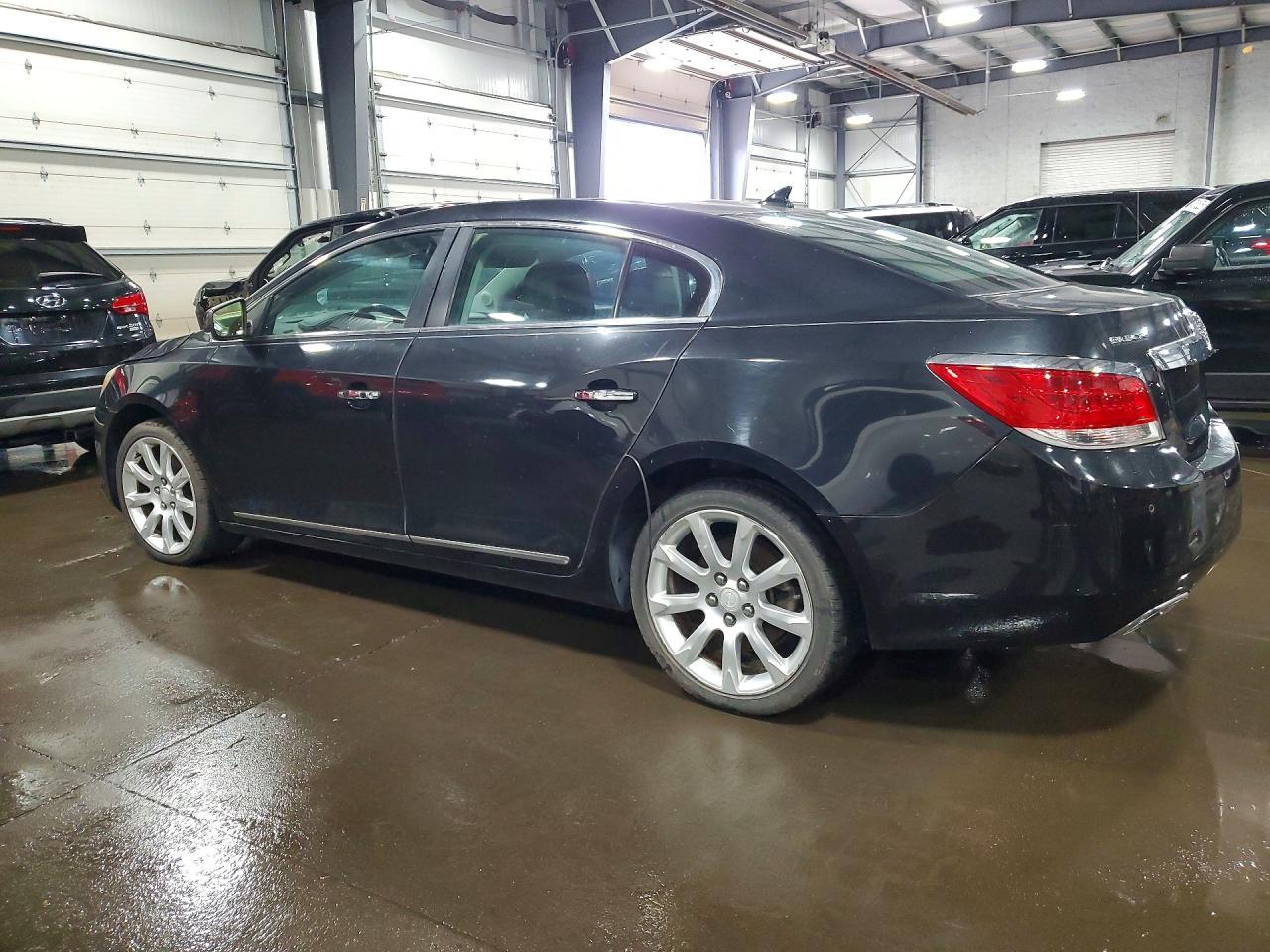 2010 Buick Lacrosse Cxs - Image 2