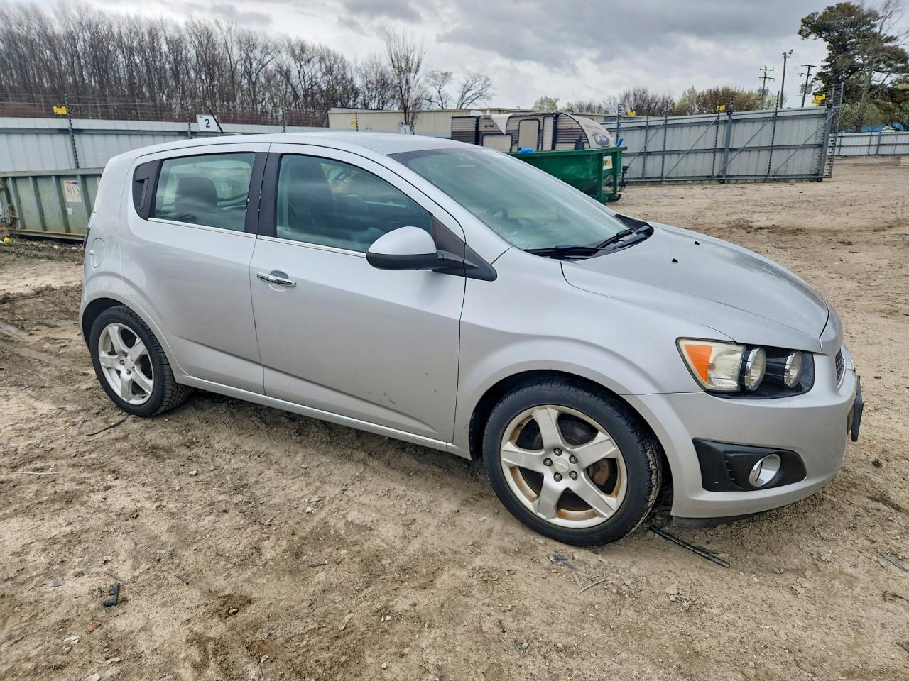 2015 Chevrolet Sonic Ltz - Фото 4