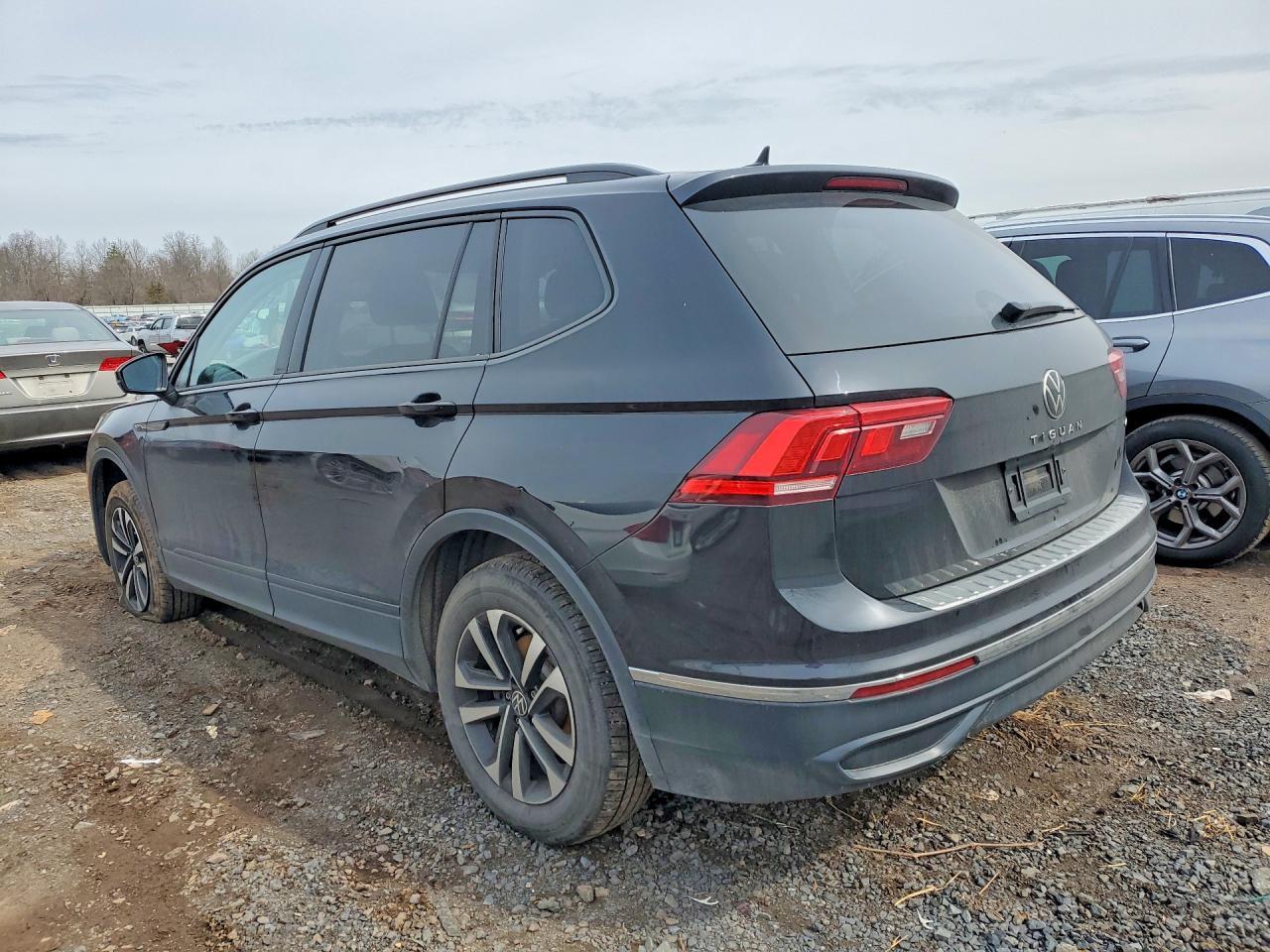 2022 Volkswagen Tiguan S - Image 2