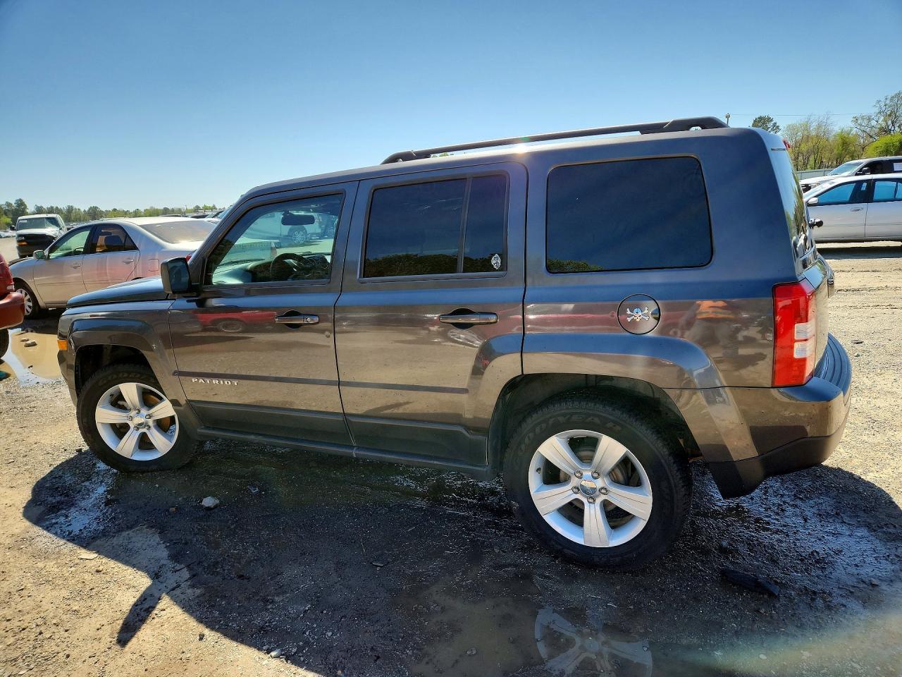 2015 Jeep Patriot Sport - Image 2