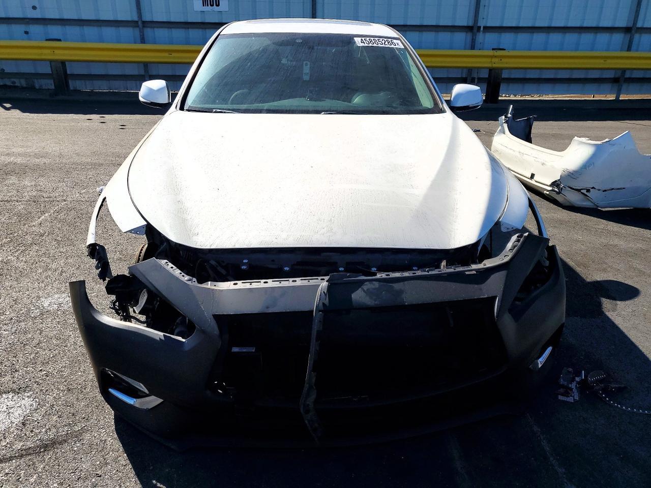 2019 Infiniti Q50 3.0T Luxe - Фото 5