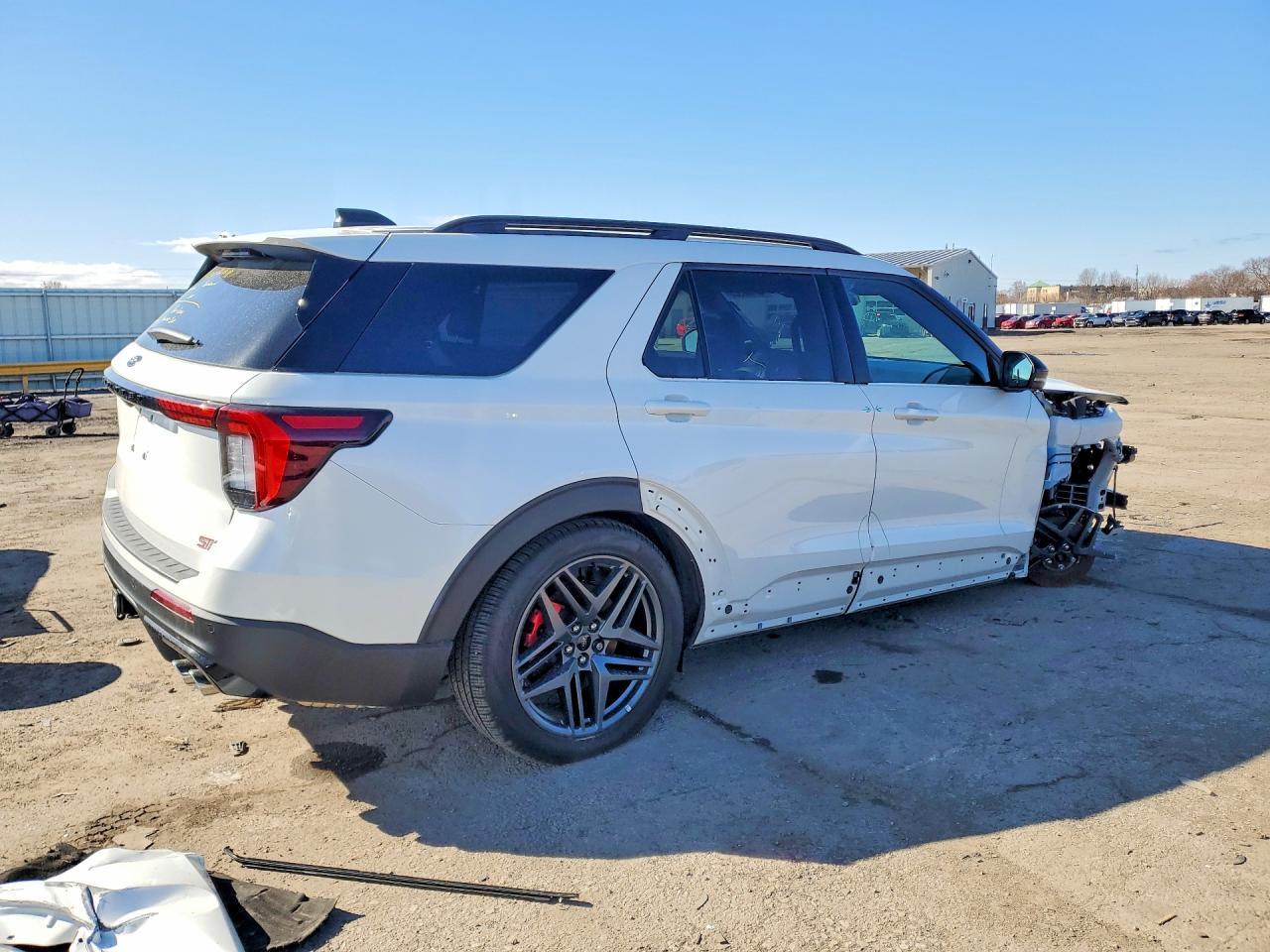 2025 Ford Explorer St - Фото 3