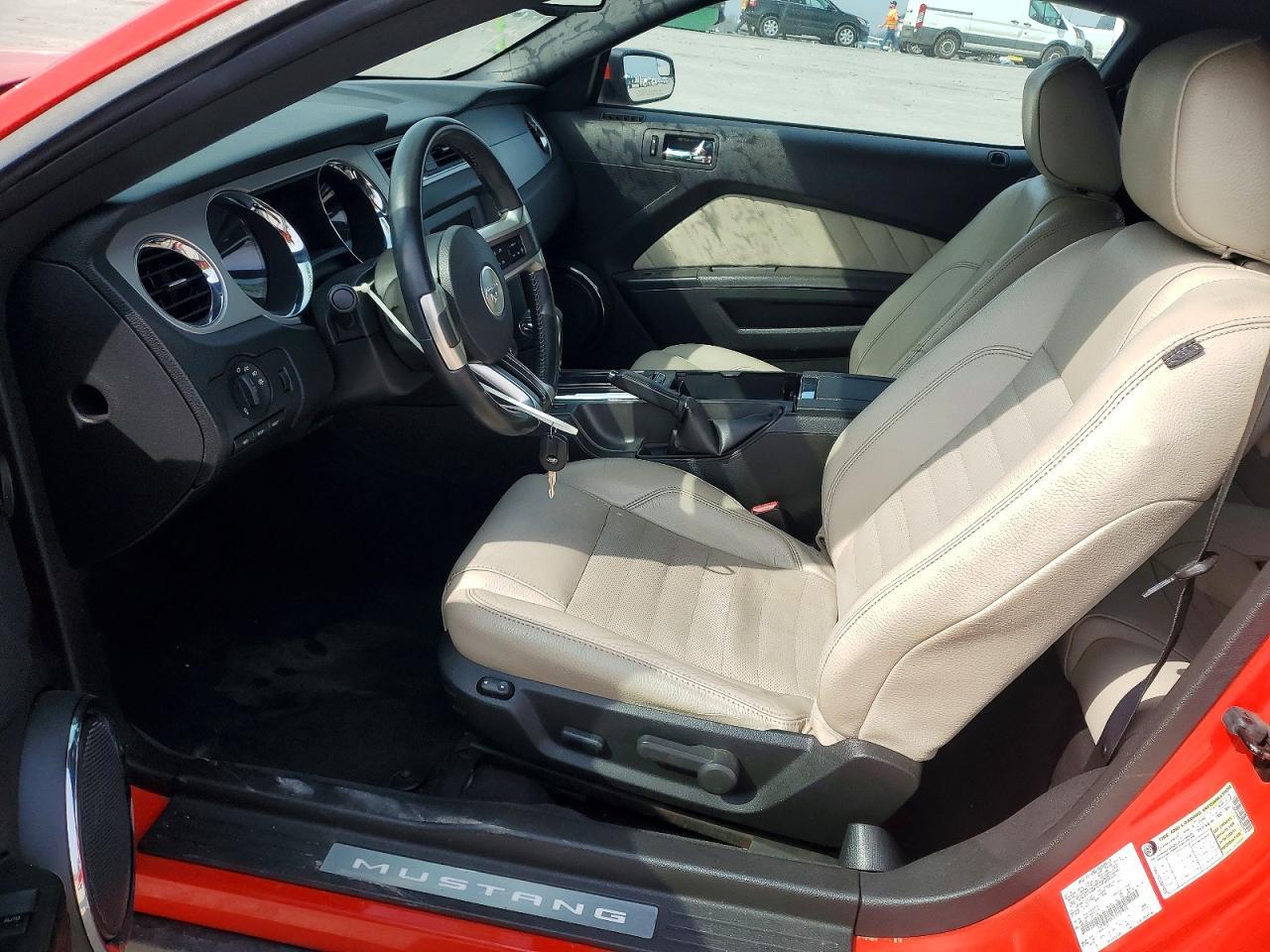 2012 Ford Mustang - Image 7