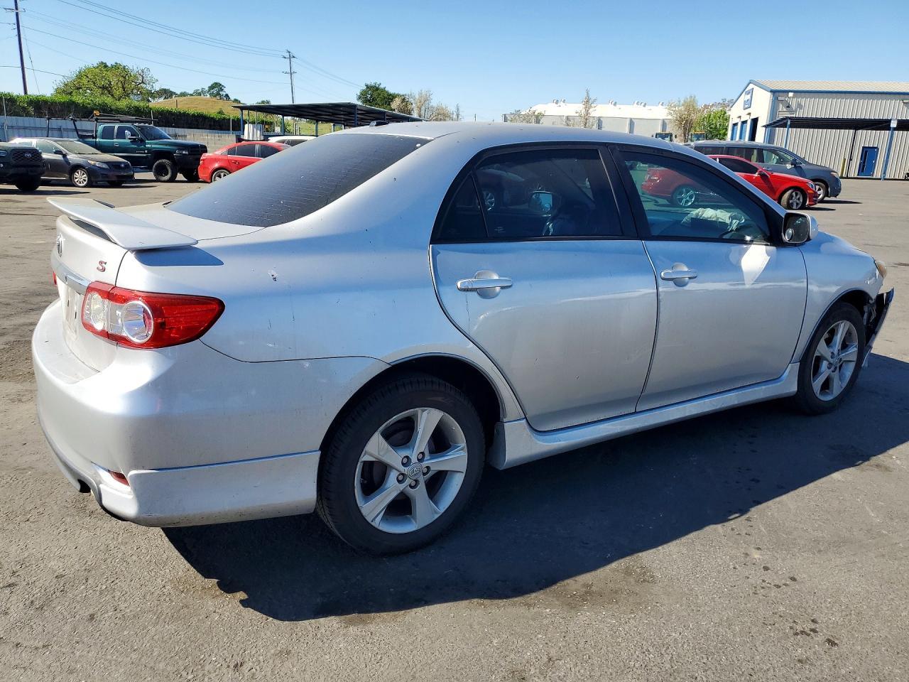 2011 Toyota Corolla S - Фото 3
