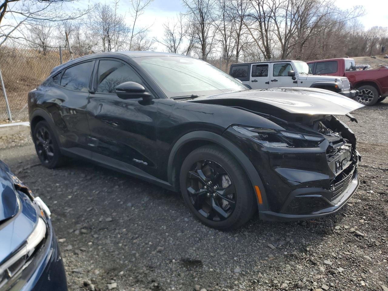 2024 Ford Mustang Mach-E Awd 4D Suv Select - Фото 4